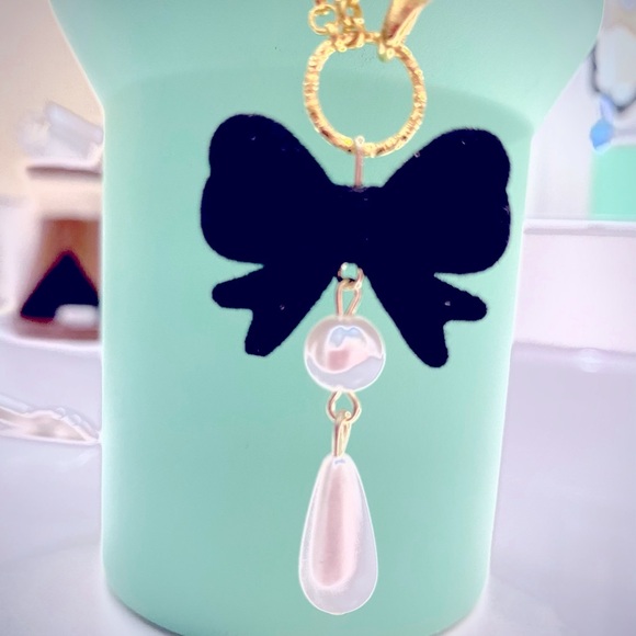 Stanley Accessories - Velvet Bow & Drop Pearl Stanley Cup Charm